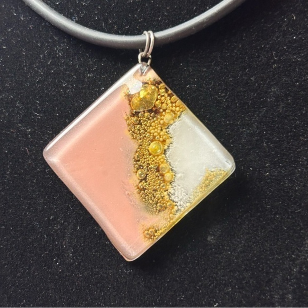 Scenic Pink Gold Glass Pendant Necklace